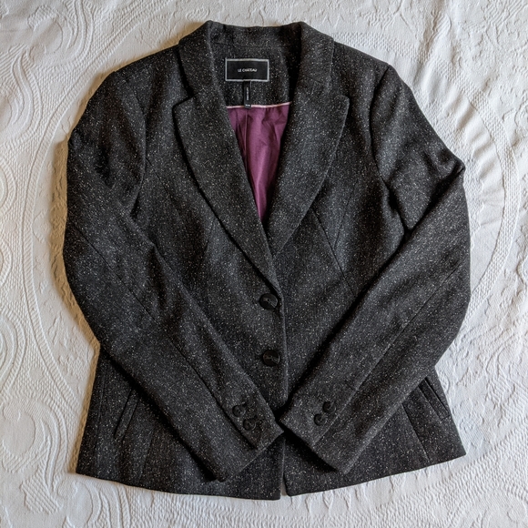 Le Chateau Blazer - Picture 1 of 5